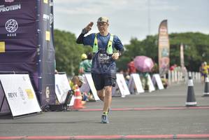 BIB: 822
                            <button type="button" onclick="openModal(4945015)" class="btn btn-primary btn-sm float-right btn-popup" data-toggle="modal" data-target=".modal-high-quality">
                        <i class="fas fa-shopping-cart"></i> Add to Cart
                    </button>
                                            <button type="button" onclick="isThisMe(4945015, true)" class="btn btn-success btn-sm float-right btn-popup btn-isme hidden" data-toggle="tooltip" data-placement="bottom" title="นี่คือรูปของคุณใช่ไหม คลิกที่นี่เพื่อเอาเข้าอัลบั้ม">
                        <i class="fas fa-plus"></i> Add to album
                    </button>
                    <button type="button" onclick="isThisMe(4945015, false)" class="btn btn-warning btn-sm float-right btn-popup btn-isnotme hidden">
                        <i class="fas fa-ban"></i> Remove from album
                    </button>